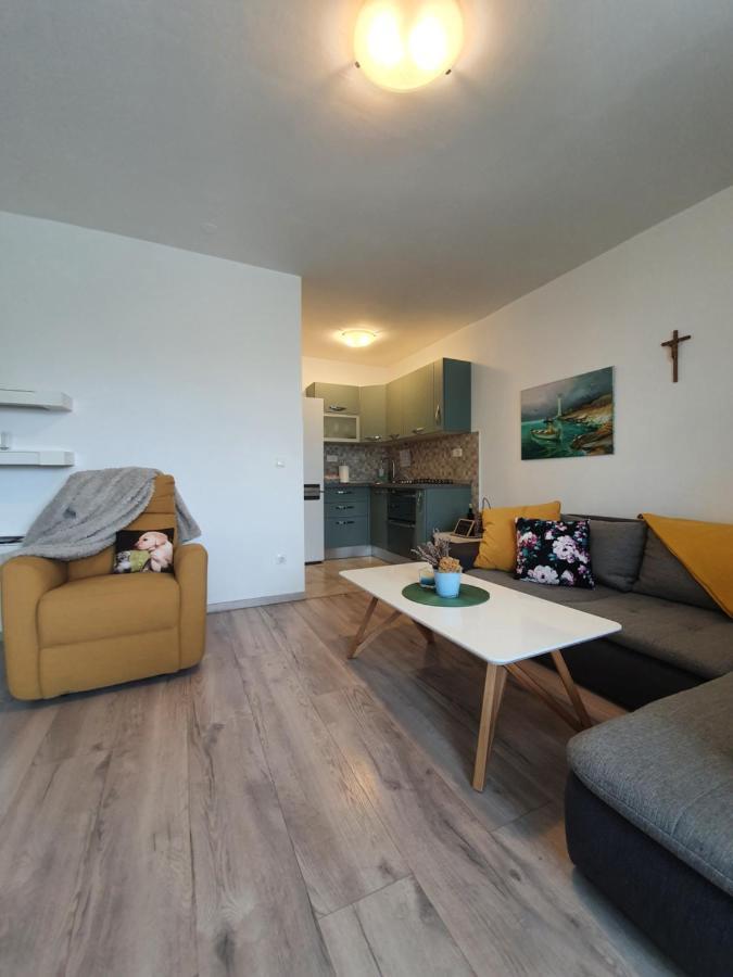 Apartamento Gabriel Njivice Exterior foto